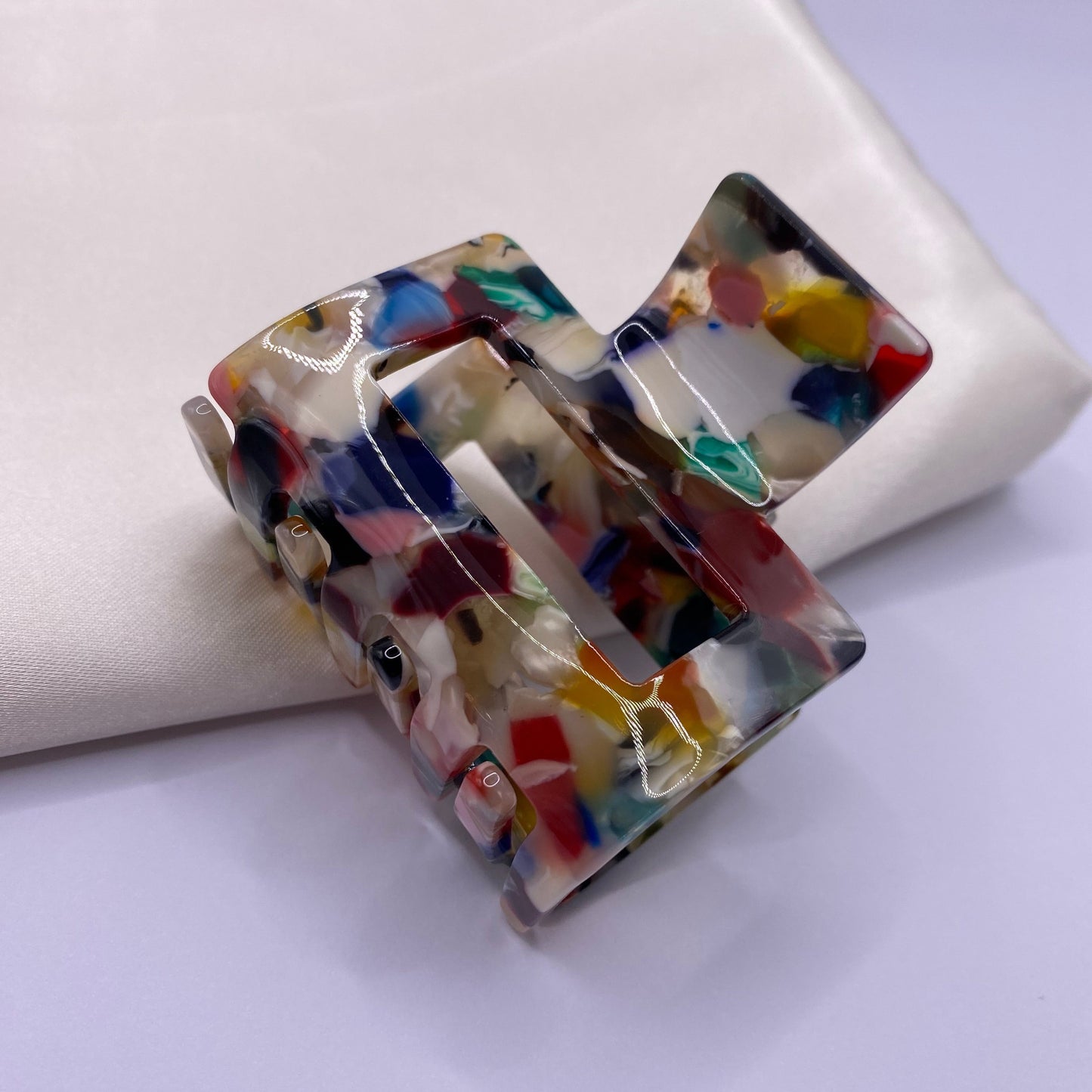 Medium Marble Hair Claw